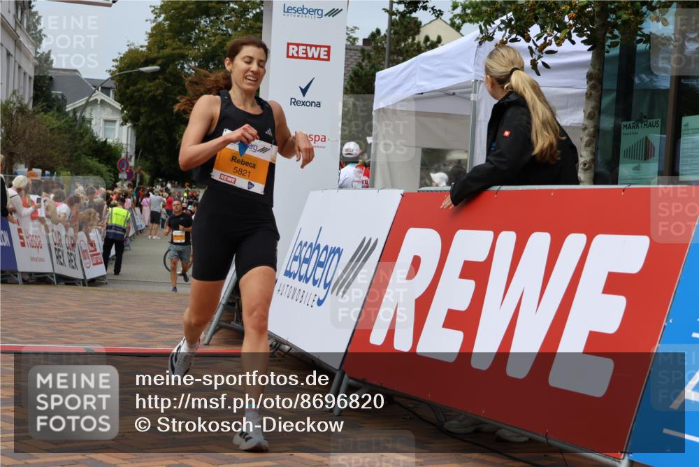 31.08.2025 - 21. Blankeneser Heldenlauf Strokosch-Dieckow http://msf.ph/oto/8696820 31.08.2025 12:20:11 Ziel 5821 meine-sportfotos.de