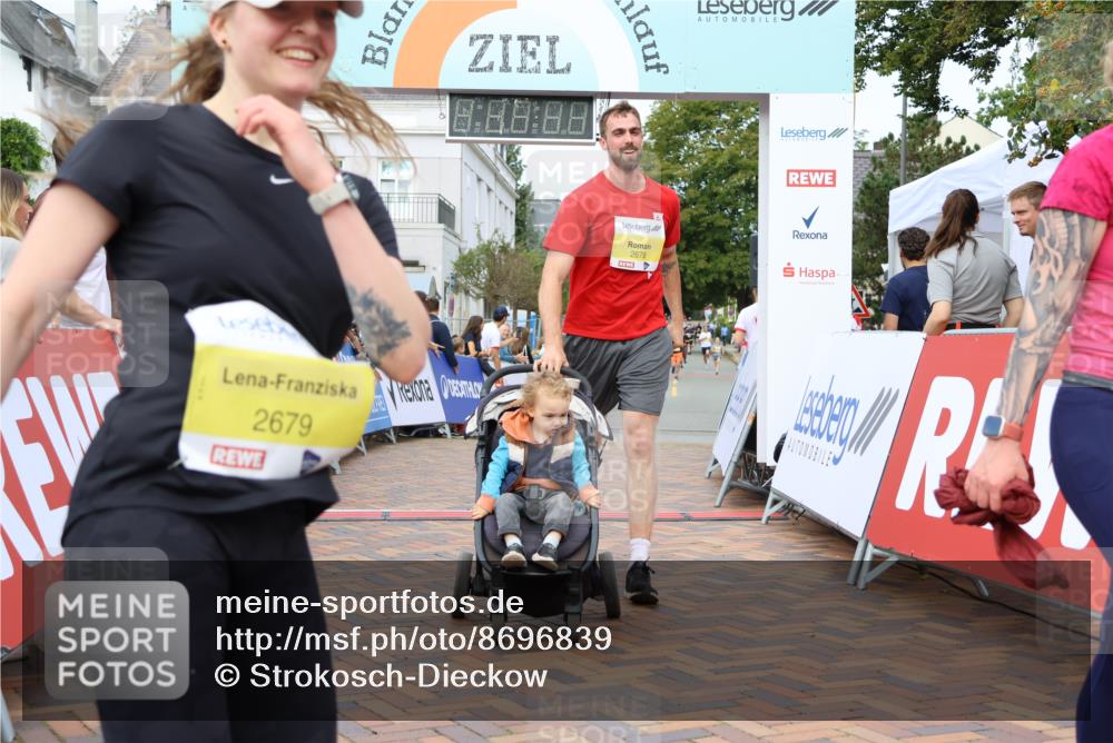 31.08.2025 - 21. Blankeneser Heldenlauf Strokosch-Dieckow http://msf.ph/oto/8696839 31.08.2025 10:32:04 Ziel 2679, 2678, 2222, 2567, 2734, 2735, 2105, 2228, 2501 meine-sportfotos.de
