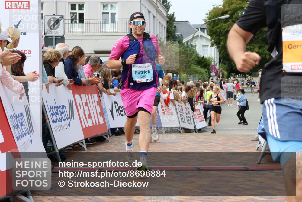 31.08.2025 - 21. Blankeneser Heldenlauf Strokosch-Dieckow http://msf.ph/oto/8696884 31.08.2025 12:19:57 Ziel 5368, 5688, 5483, 4210, 4160 meine-sportfotos.de