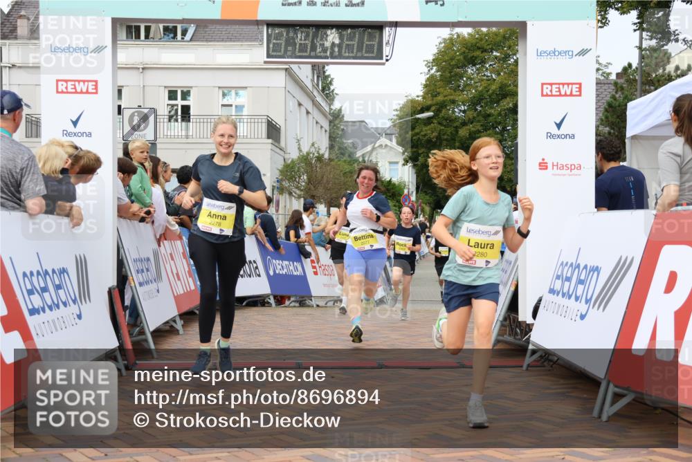 31.08.2025 - 21. Blankeneser Heldenlauf Strokosch-Dieckow http://msf.ph/oto/8696894 31.08.2025 10:31:49 Ziel 2077, 2407, 2280, 2462, 2340, 2278 meine-sportfotos.de