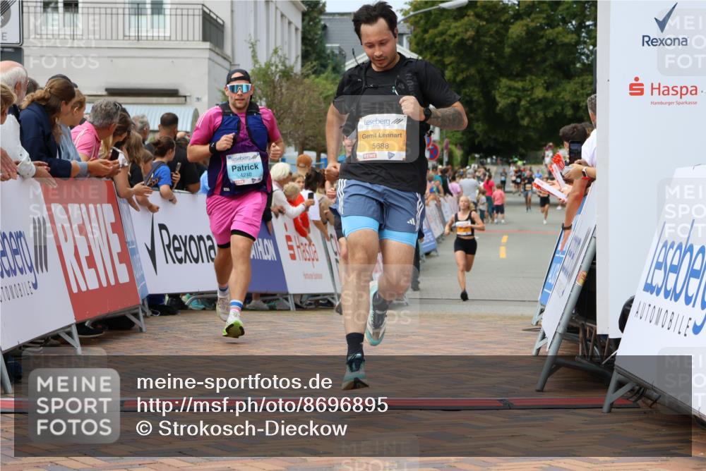 31.08.2025 - 21. Blankeneser Heldenlauf Strokosch-Dieckow http://msf.ph/oto/8696895 31.08.2025 12:19:56 Ziel 5368, 5688, 4210, 4160 meine-sportfotos.de