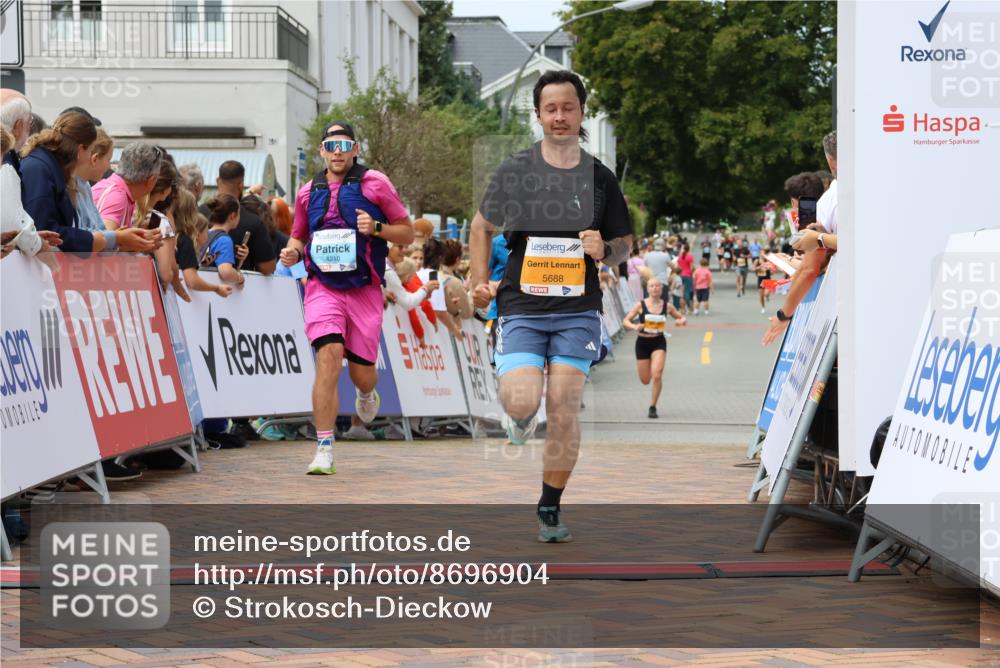 31.08.2025 - 21. Blankeneser Heldenlauf Strokosch-Dieckow http://msf.ph/oto/8696904 31.08.2025 12:19:56 Ziel 5368, 5688, 4210, 4160 meine-sportfotos.de