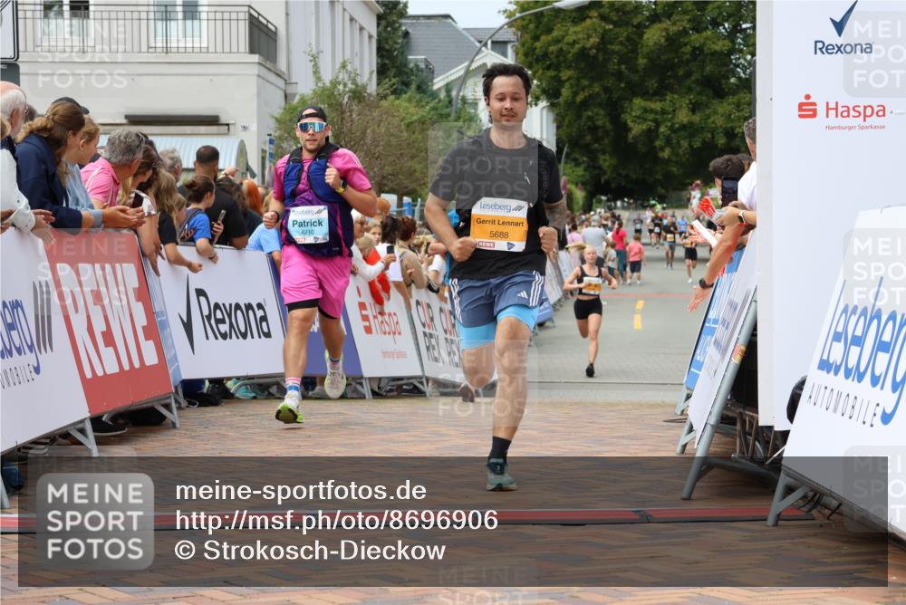 31.08.2025 - 21. Blankeneser Heldenlauf Strokosch-Dieckow http://msf.ph/oto/8696906 31.08.2025 12:19:55 Ziel 5368, 5688, 5334, 4210, 4160 meine-sportfotos.de