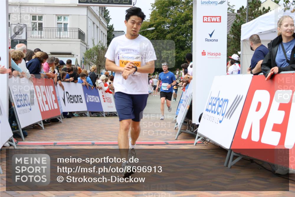 31.08.2025 - 21. Blankeneser Heldenlauf Strokosch-Dieckow http://msf.ph/oto/8696913 31.08.2025 12:19:49 Ziel 5334, 4258, 4301, 4302, 4160 meine-sportfotos.de