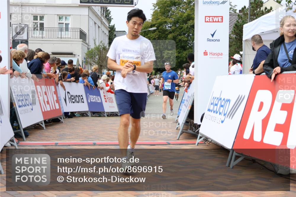 31.08.2025 - 21. Blankeneser Heldenlauf Strokosch-Dieckow http://msf.ph/oto/8696915 31.08.2025 12:19:49 Ziel 5334, 4258, 4301, 4302, 4160 meine-sportfotos.de