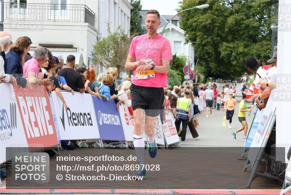 31.08.2025 - 21. Blankeneser Heldenlauf Strokosch-Dieckow http://msf.ph/oto/8697028 31.08.2025 12:19:24 Ziel 5088, 4335 meine-sportfotos.de
