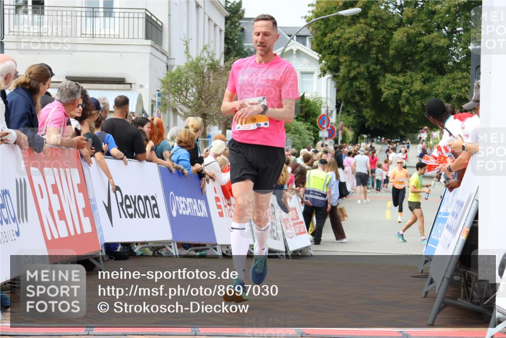 31.08.2025 - 21. Blankeneser Heldenlauf Strokosch-Dieckow http://msf.ph/oto/8697030 31.08.2025 12:19:24 Ziel 5088, 4335 meine-sportfotos.de