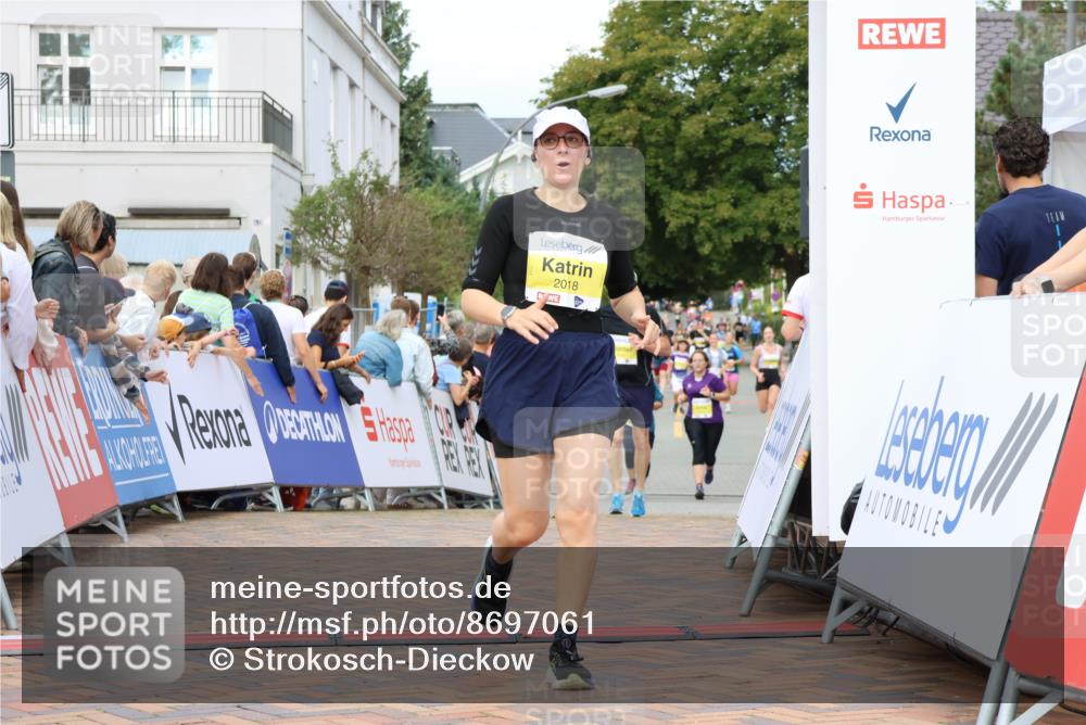31.08.2025 - 21. Blankeneser Heldenlauf Strokosch-Dieckow http://msf.ph/oto/8697061 31.08.2025 10:31:04 Ziel 2209, 2136, 2147, 2018 meine-sportfotos.de