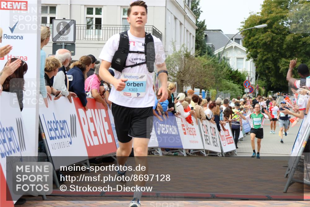 31.08.2025 - 21. Blankeneser Heldenlauf Strokosch-Dieckow http://msf.ph/oto/8697128 31.08.2025 12:19:06 Ziel 5553, 4303 meine-sportfotos.de