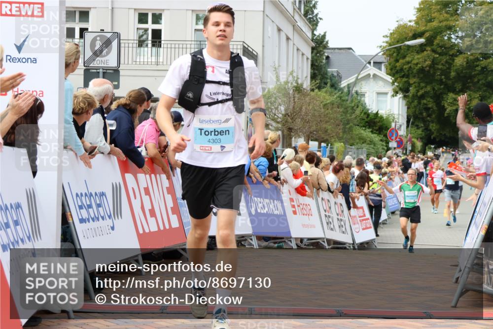 31.08.2025 - 21. Blankeneser Heldenlauf Strokosch-Dieckow http://msf.ph/oto/8697130 31.08.2025 12:19:06 Ziel 5553, 4303 meine-sportfotos.de
