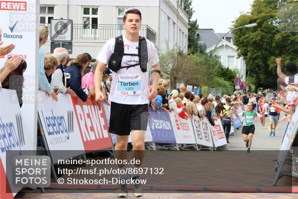 31.08.2025 - 21. Blankeneser Heldenlauf Strokosch-Dieckow http://msf.ph/oto/8697132 31.08.2025 12:19:06 Ziel 5553, 4303 meine-sportfotos.de