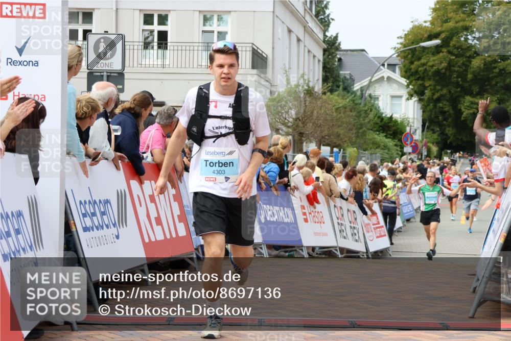 31.08.2025 - 21. Blankeneser Heldenlauf Strokosch-Dieckow http://msf.ph/oto/8697136 31.08.2025 12:19:06 Ziel 5553, 4303 meine-sportfotos.de