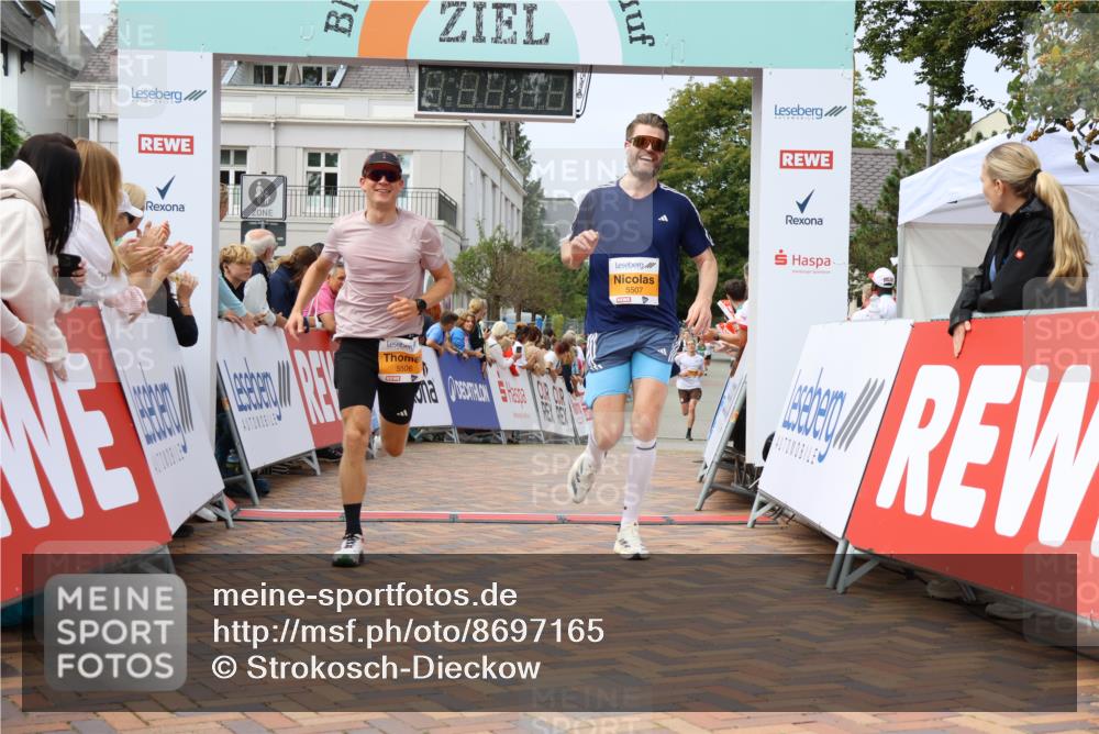 31.08.2025 - 21. Blankeneser Heldenlauf Strokosch-Dieckow http://msf.ph/oto/8697165 31.08.2025 12:18:55 Ziel 5507, 5506 meine-sportfotos.de