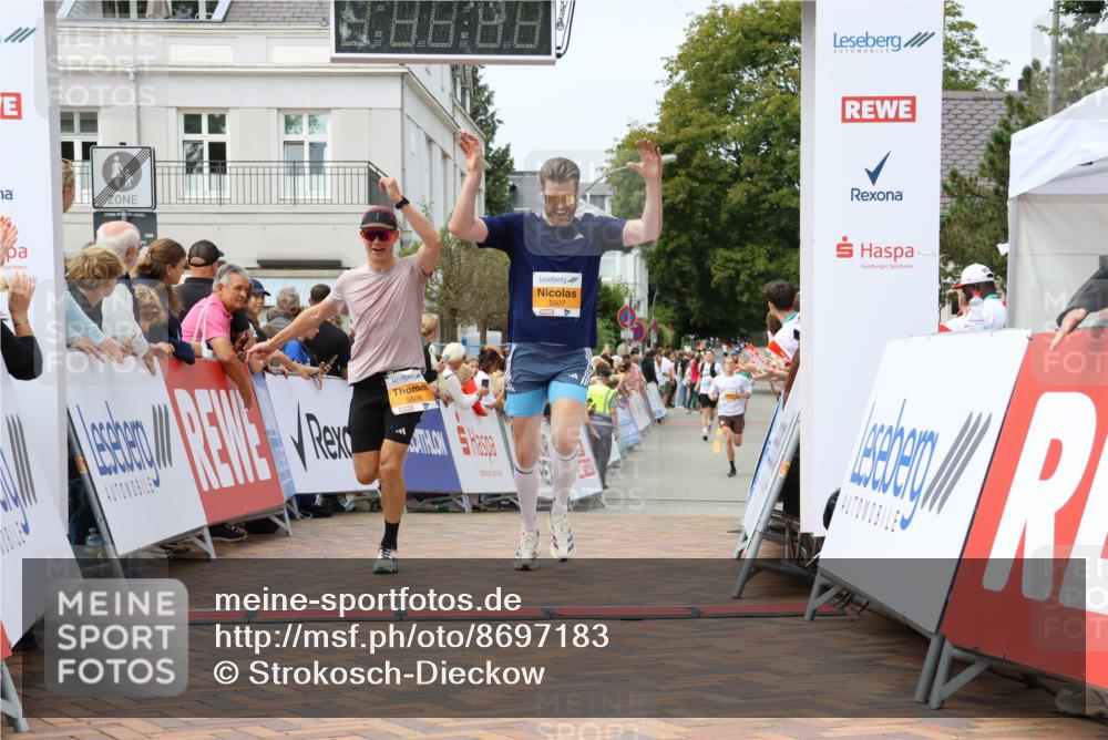 31.08.2025 - 21. Blankeneser Heldenlauf Strokosch-Dieckow http://msf.ph/oto/8697183 31.08.2025 12:18:54 Ziel 5507, 5506 meine-sportfotos.de