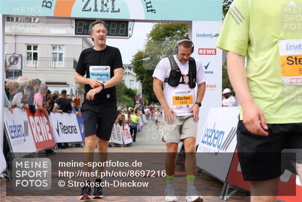31.08.2025 - 21. Blankeneser Heldenlauf Strokosch-Dieckow http://msf.ph/oto/8697216 31.08.2025 12:18:47 Ziel 5218, 5041, 5195, 5411, 4065, 4221 meine-sportfotos.de