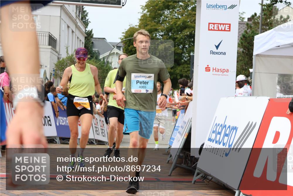 31.08.2025 - 21. Blankeneser Heldenlauf Strokosch-Dieckow http://msf.ph/oto/8697234 31.08.2025 12:18:43 Ziel 5218, 5041, 5195, 5411, 4065, 4221 meine-sportfotos.de