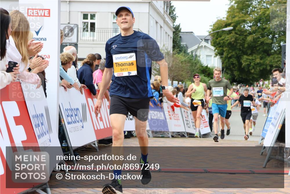 31.08.2025 - 21. Blankeneser Heldenlauf Strokosch-Dieckow http://msf.ph/oto/8697249 31.08.2025 12:18:40 Ziel 5041, 5195, 5411, 4065 meine-sportfotos.de