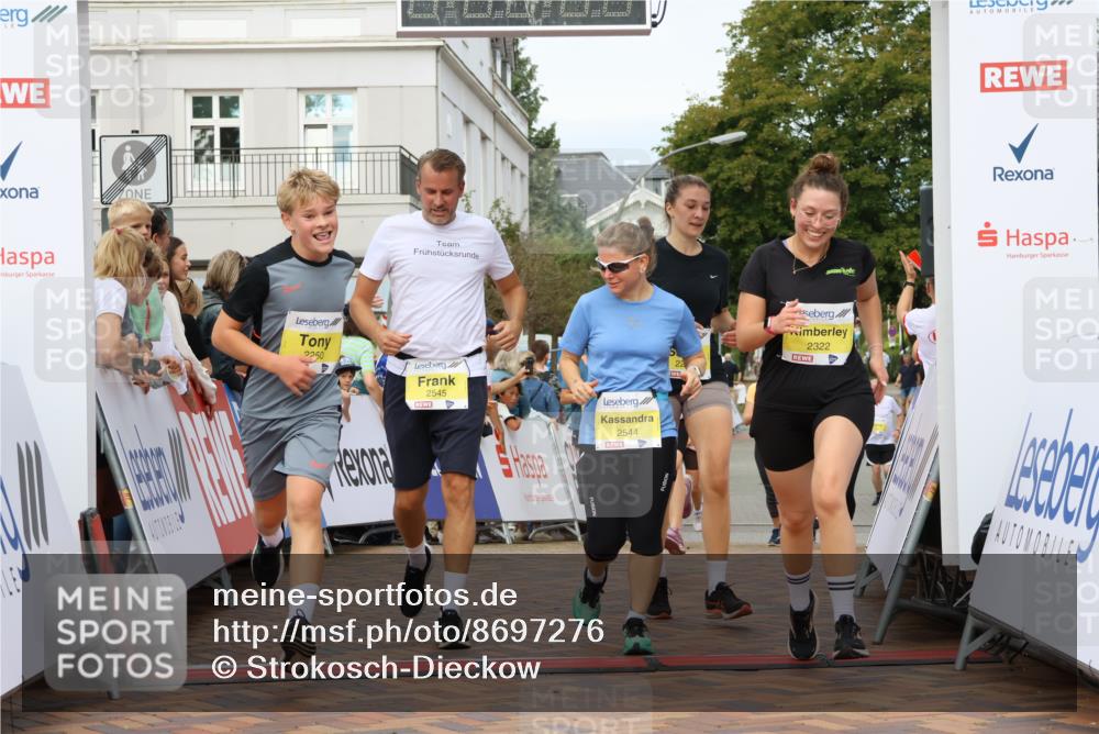 31.08.2025 - 21. Blankeneser Heldenlauf Strokosch-Dieckow http://msf.ph/oto/8697276 31.08.2025 10:29:45 Ziel 2491, 2683, 2322, 2248, 2250, 2578, 2423, 2422, 2705, 2426, 2455, 2545, 2544, 2514, 2532, 2334 meine-sportfotos.de