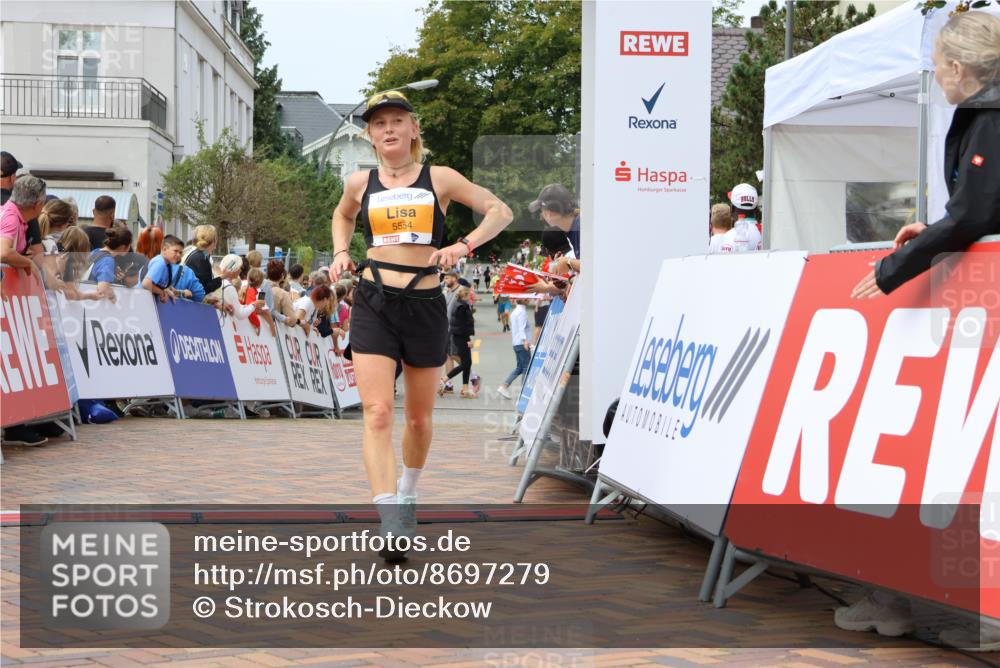 31.08.2025 - 21. Blankeneser Heldenlauf Strokosch-Dieckow http://msf.ph/oto/8697279 31.08.2025 12:18:27 Ziel 5670, 5554 meine-sportfotos.de