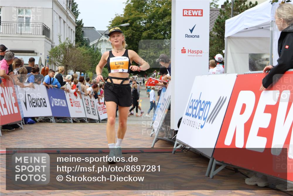 31.08.2025 - 21. Blankeneser Heldenlauf Strokosch-Dieckow http://msf.ph/oto/8697281 31.08.2025 12:18:27 Ziel 5670, 5554 meine-sportfotos.de