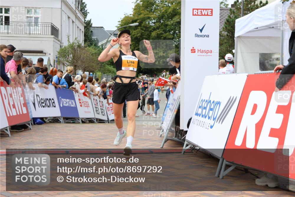 31.08.2025 - 21. Blankeneser Heldenlauf Strokosch-Dieckow http://msf.ph/oto/8697292 31.08.2025 12:18:26 Ziel 5670, 5554 meine-sportfotos.de