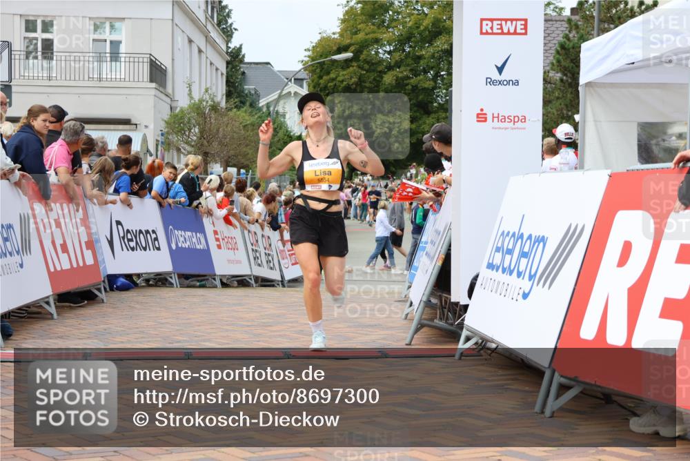 31.08.2025 - 21. Blankeneser Heldenlauf Strokosch-Dieckow http://msf.ph/oto/8697300 31.08.2025 12:18:26 Ziel 5670, 5554 meine-sportfotos.de