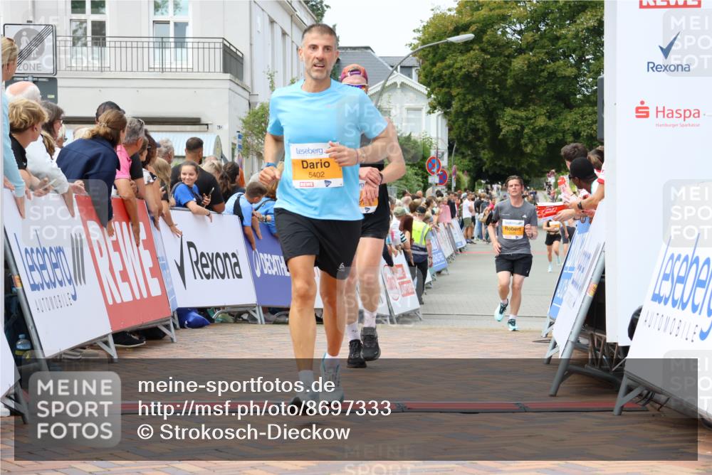 31.08.2025 - 21. Blankeneser Heldenlauf Strokosch-Dieckow http://msf.ph/oto/8697333 31.08.2025 12:18:17 Ziel 5670, 5827, 5402, 4137 meine-sportfotos.de