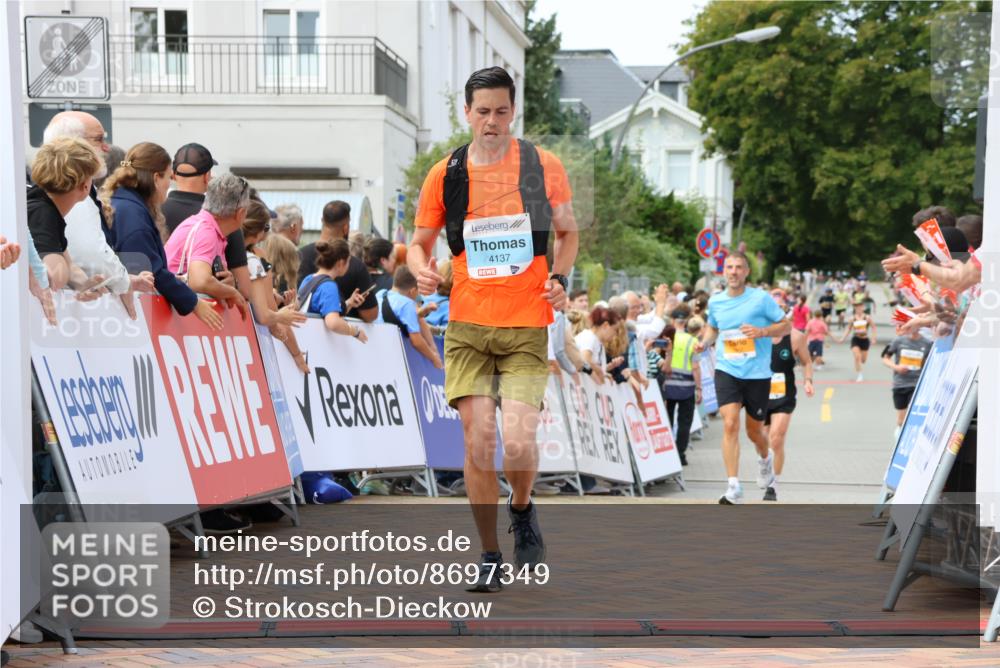 31.08.2025 - 21. Blankeneser Heldenlauf Strokosch-Dieckow http://msf.ph/oto/8697349 31.08.2025 12:18:13 Ziel 5827, 5402, 4137, 4243 meine-sportfotos.de