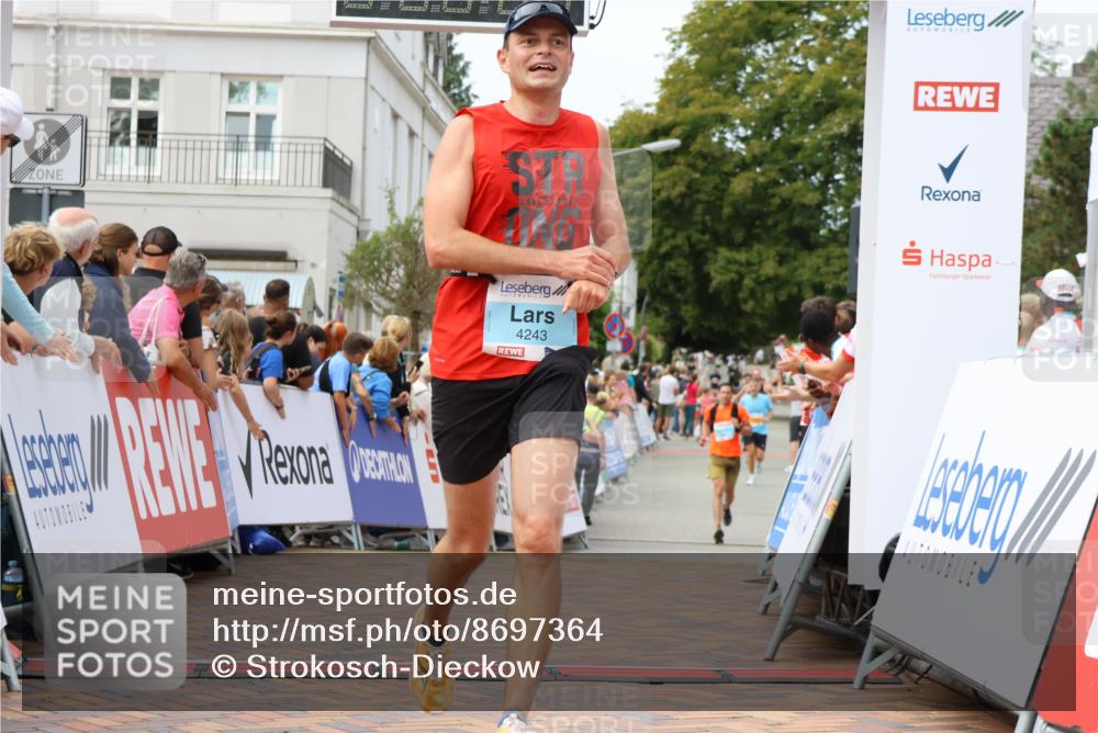 31.08.2025 - 21. Blankeneser Heldenlauf Strokosch-Dieckow http://msf.ph/oto/8697364 31.08.2025 12:18:07 Ziel 5796, 4177, 4113, 4243 meine-sportfotos.de