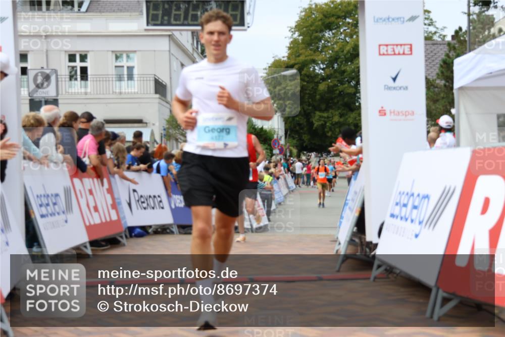 31.08.2025 - 21. Blankeneser Heldenlauf Strokosch-Dieckow http://msf.ph/oto/8697374 31.08.2025 12:18:04 Ziel 5796, 5082, 4177, 4113, 4243 meine-sportfotos.de