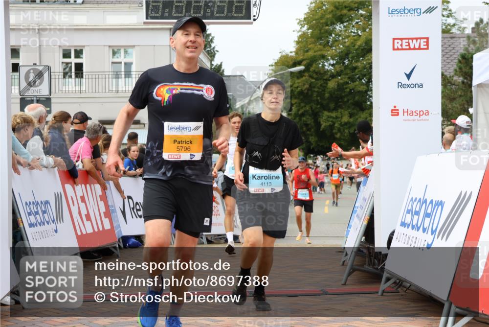 31.08.2025 - 21. Blankeneser Heldenlauf Strokosch-Dieckow http://msf.ph/oto/8697388 31.08.2025 12:18:02 Ziel 5796, 5082, 4177, 4113, 4243 meine-sportfotos.de
