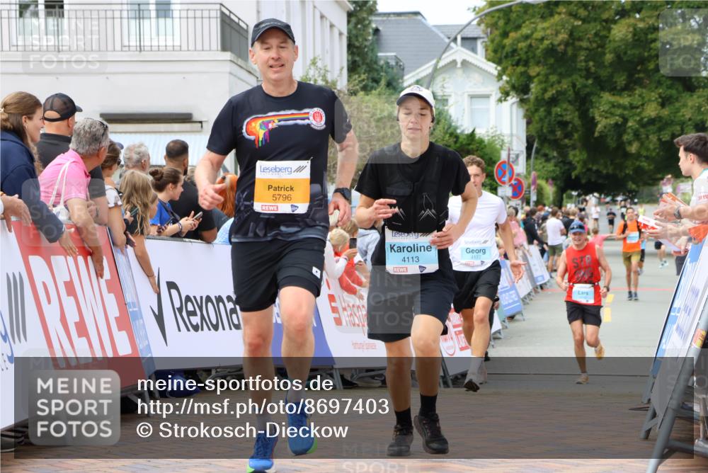 31.08.2025 - 21. Blankeneser Heldenlauf Strokosch-Dieckow http://msf.ph/oto/8697403 31.08.2025 12:18:01 Ziel 5796, 5082, 4177, 4113, 4243 meine-sportfotos.de