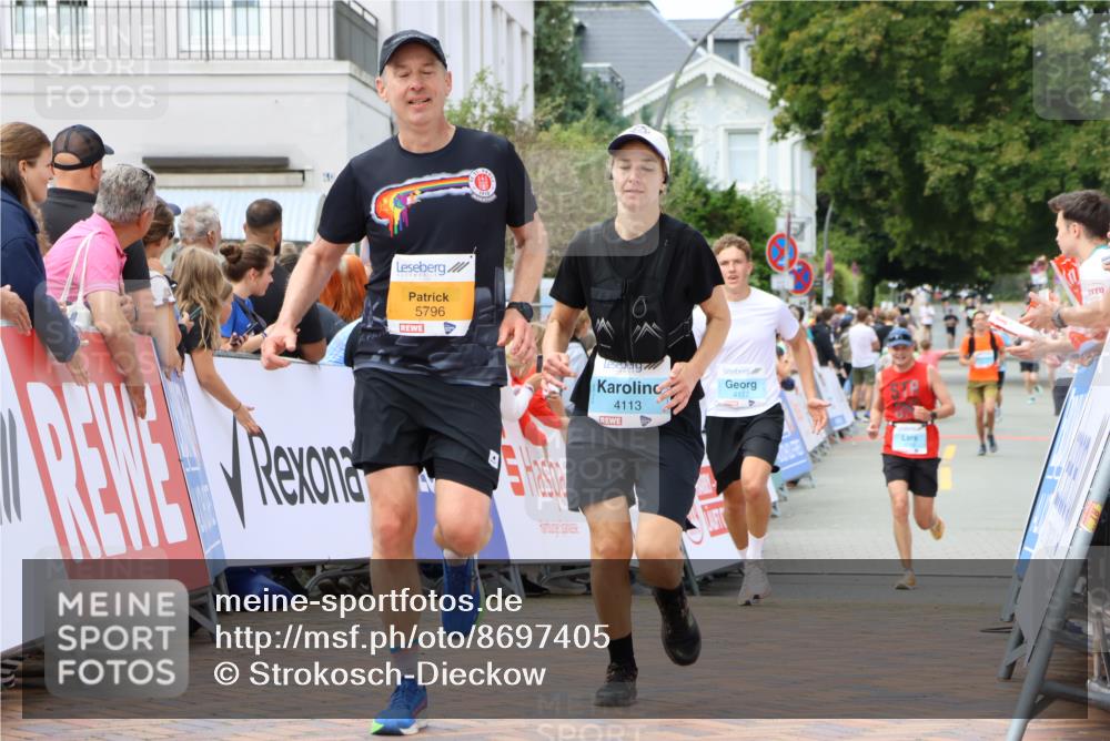 31.08.2025 - 21. Blankeneser Heldenlauf Strokosch-Dieckow http://msf.ph/oto/8697405 31.08.2025 12:18:01 Ziel 5796, 5082, 4177, 4113, 4243 meine-sportfotos.de