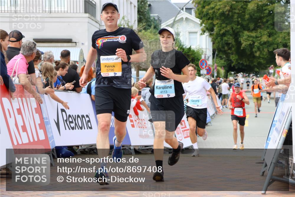 31.08.2025 - 21. Blankeneser Heldenlauf Strokosch-Dieckow http://msf.ph/oto/8697408 31.08.2025 12:18:01 Ziel 5796, 5082, 4177, 4113, 4243 meine-sportfotos.de