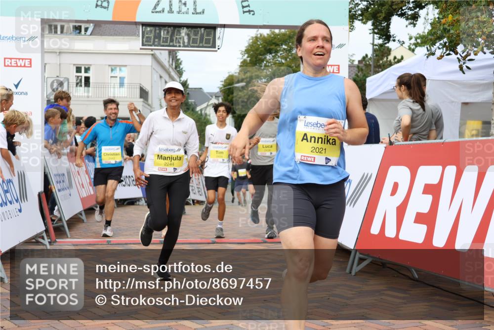 31.08.2025 - 21. Blankeneser Heldenlauf Strokosch-Dieckow http://msf.ph/oto/8697457 31.08.2025 10:34:46 Ziel 2524, 2244, 2021, 2424, 2668, 2669, 2667, 2298, 2438, 2439, 2349, 2441, 2442, 2350, 2048 meine-sportfotos.de