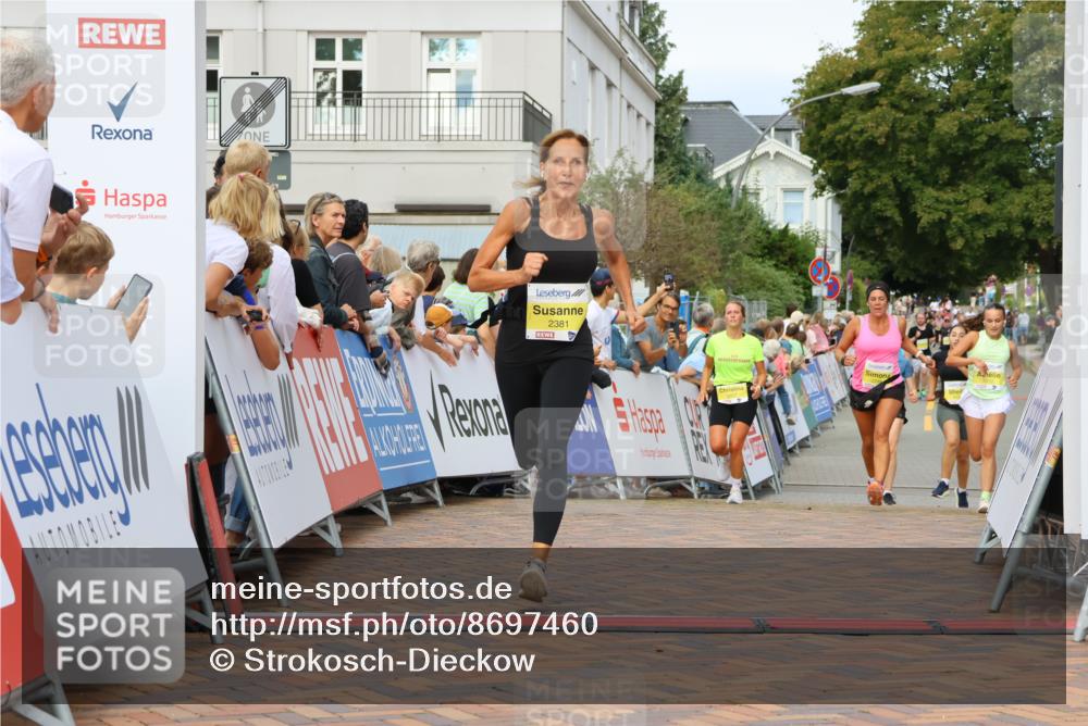 31.08.2025 - 21. Blankeneser Heldenlauf Strokosch-Dieckow http://msf.ph/oto/8697460 31.08.2025 10:28:59 Ziel 2060, 2718, 2719, 2246, 2035, 2457, 2212, 2143, 2387, 2230, 2381 meine-sportfotos.de