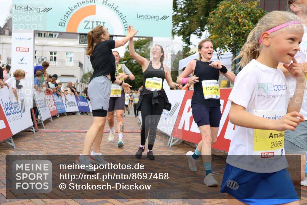 31.08.2025 - 21. Blankeneser Heldenlauf Strokosch-Dieckow http://msf.ph/oto/8697468 31.08.2025 10:34:42 Ziel 2110, 2244, 2021, 2424, 2668, 2669, 2667, 2298, 2438, 2439, 2349, 2441, 2442, 2350, 2090, 2083 meine-sportfotos.de