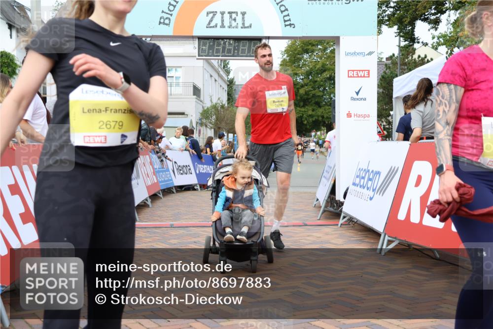 31.08.2025 - 21. Blankeneser Heldenlauf Strokosch-Dieckow http://msf.ph/oto/8697883 31.08.2025 10:32:04 Ziel 2679, 2678, 2222, 2567, 2734, 2735, 2105, 2228, 2501 meine-sportfotos.de