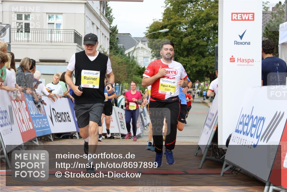 31.08.2025 - 21. Blankeneser Heldenlauf Strokosch-Dieckow http://msf.ph/oto/8697899 31.08.2025 10:31:57 Ziel 2222, 2567, 2077, 2407, 2462, 2734, 2735, 2105, 2278, 2228, 2501 meine-sportfotos.de