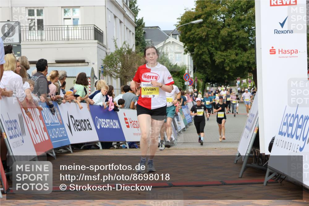 31.08.2025 - 21. Blankeneser Heldenlauf Strokosch-Dieckow http://msf.ph/oto/8698018 31.08.2025 10:26:30 Ziel 2254, 2497, 2688 meine-sportfotos.de