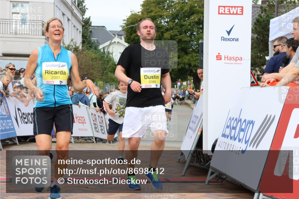 31.08.2025 - 21. Blankeneser Heldenlauf Strokosch-Dieckow http://msf.ph/oto/8698412 31.08.2025 10:29:09 Ziel 2246, 2035, 2457, 2212, 2230, 2391, 2091, 2089 meine-sportfotos.de