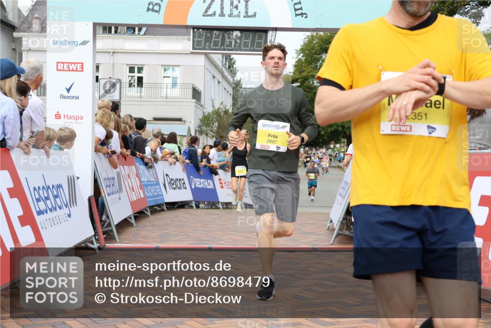 31.08.2025 - 21. Blankeneser Heldenlauf Strokosch-Dieckow http://msf.ph/oto/8698479 31.08.2025 10:28:40 Ziel 2173, 2727, 2697, 2700, 2351, 2687 meine-sportfotos.de
