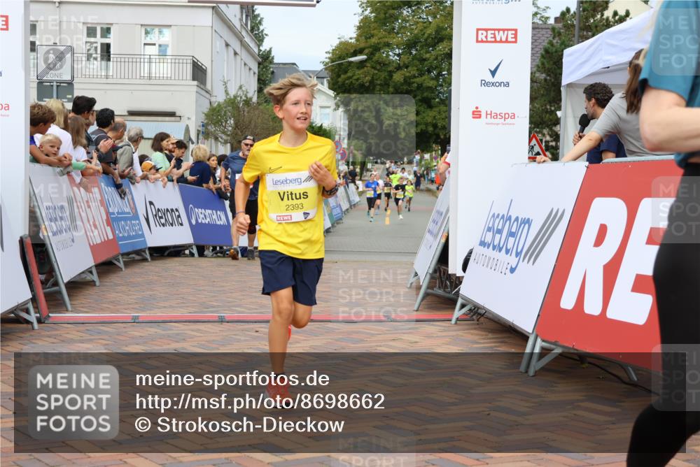 31.08.2025 - 21. Blankeneser Heldenlauf Strokosch-Dieckow http://msf.ph/oto/8698662 31.08.2025 10:27:00 Ziel 1101, 2364, 2468, 2393, 2380 meine-sportfotos.de