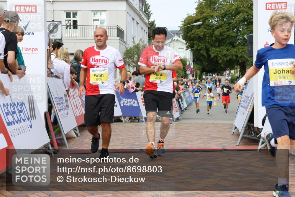 31.08.2025 - 21. Blankeneser Heldenlauf Strokosch-Dieckow http://msf.ph/oto/8698803 31.08.2025 10:25:27 Ziel 2541, 2636, 2363, 2367, 2505, 2504 meine-sportfotos.de