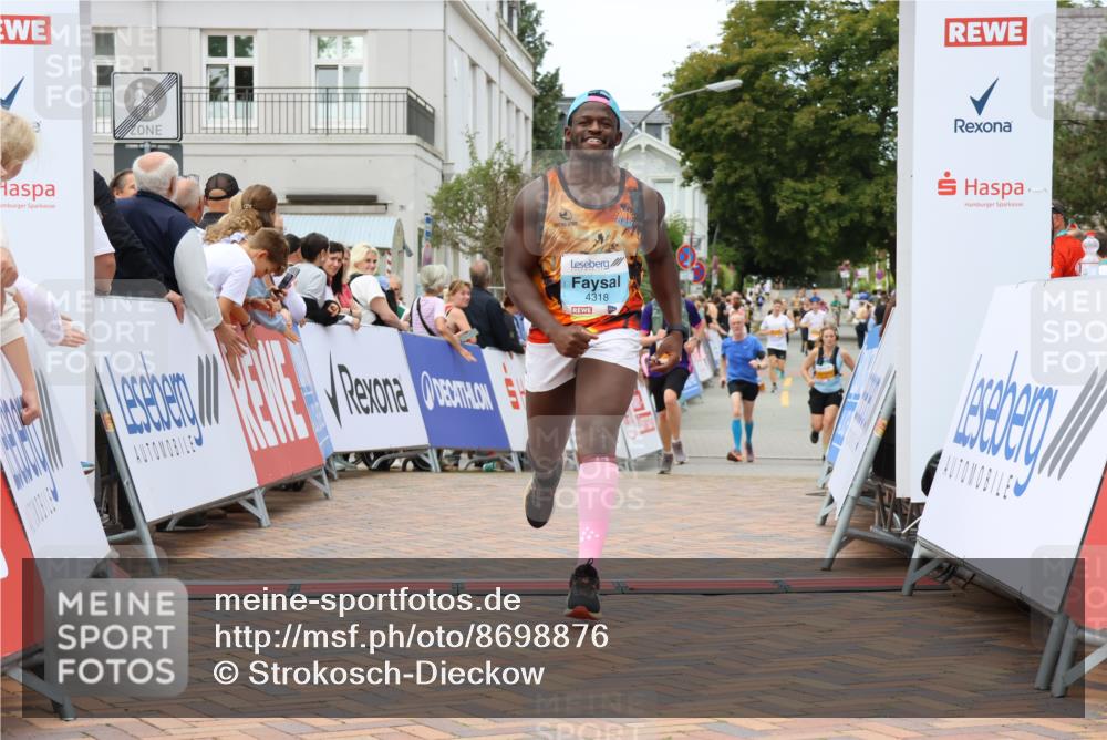 31.08.2025 - 21. Blankeneser Heldenlauf Strokosch-Dieckow http://msf.ph/oto/8698876 31.08.2025 12:48:35 Ziel 5417, 4318 meine-sportfotos.de