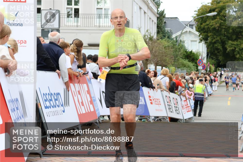 31.08.2025 - 21. Blankeneser Heldenlauf Strokosch-Dieckow http://msf.ph/oto/8698887 31.08.2025 12:48:22 Ziel 5335, 5489 meine-sportfotos.de