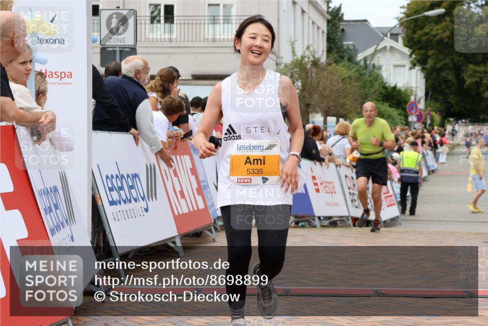 31.08.2025 - 21. Blankeneser Heldenlauf Strokosch-Dieckow http://msf.ph/oto/8698899 31.08.2025 12:48:18 Ziel 5335, 5489 meine-sportfotos.de