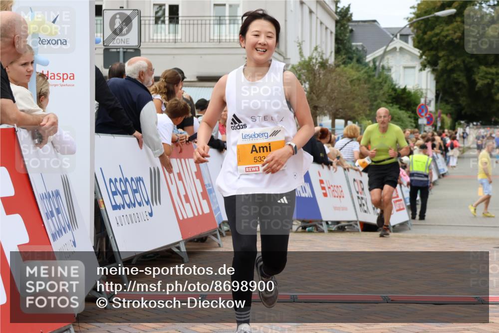 31.08.2025 - 21. Blankeneser Heldenlauf Strokosch-Dieckow http://msf.ph/oto/8698900 31.08.2025 12:48:18 Ziel 5335, 5489 meine-sportfotos.de