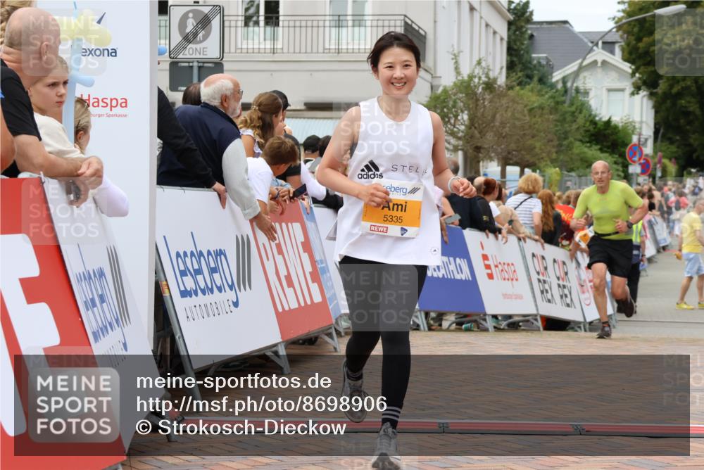 31.08.2025 - 21. Blankeneser Heldenlauf Strokosch-Dieckow http://msf.ph/oto/8698906 31.08.2025 12:48:18 Ziel 5335, 5489 meine-sportfotos.de