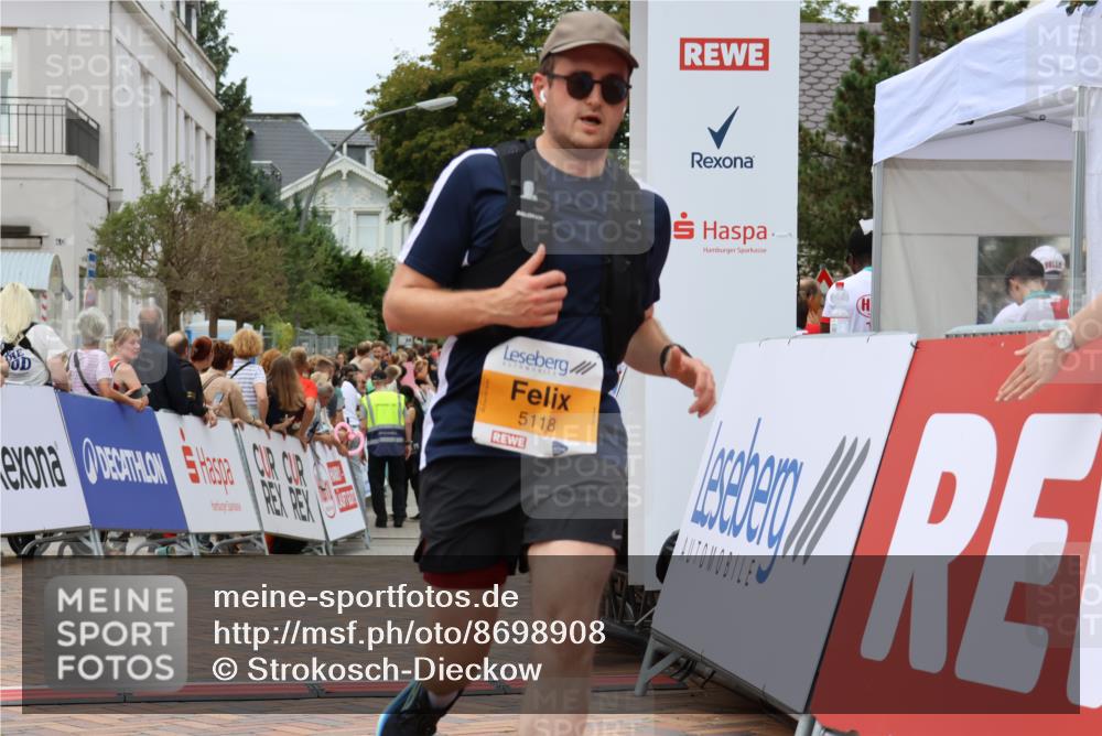 31.08.2025 - 21. Blankeneser Heldenlauf Strokosch-Dieckow http://msf.ph/oto/8698908 31.08.2025 12:48:01 Ziel 5816, 5118 meine-sportfotos.de